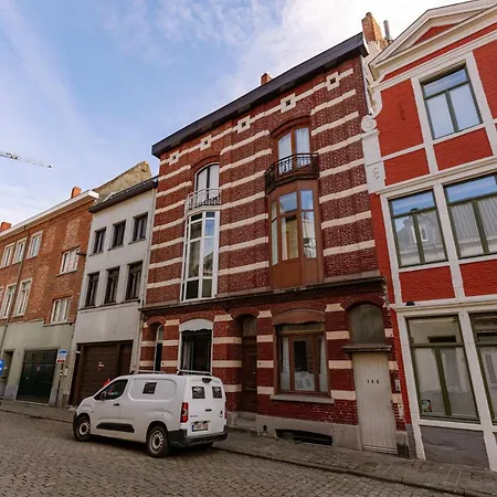 Huswell - Pleasant On Location In Apartment Ghent